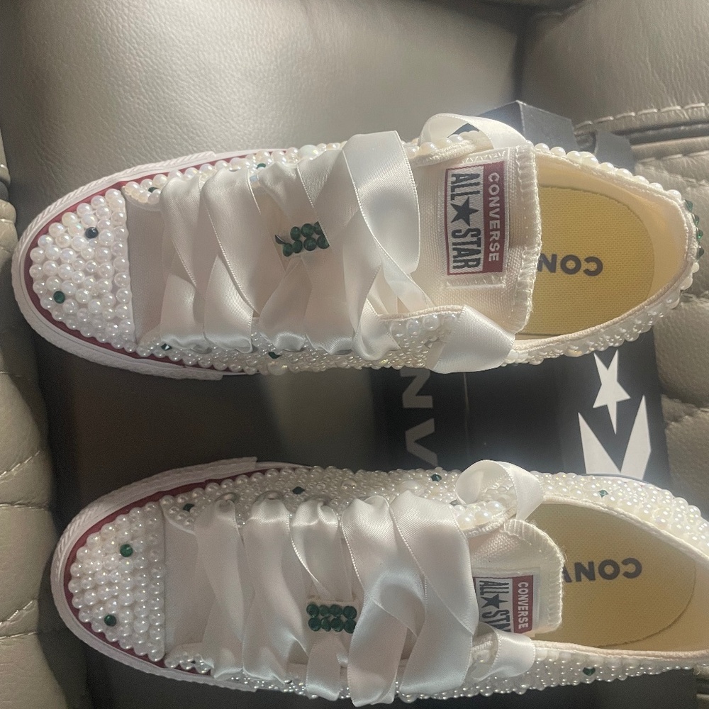 Pearl  Women’s Bling sneaker